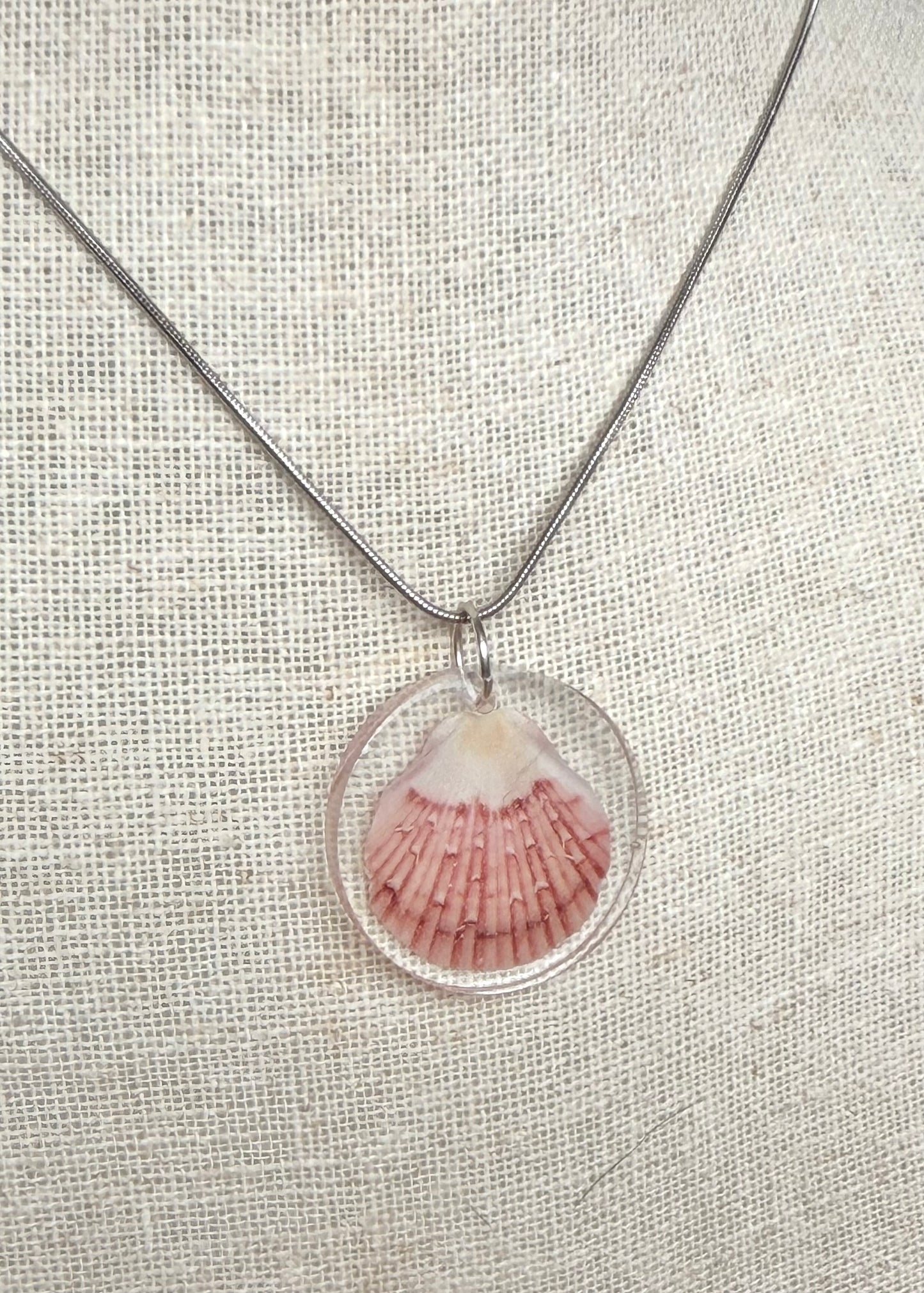 Flat Scallop Resin Necklace